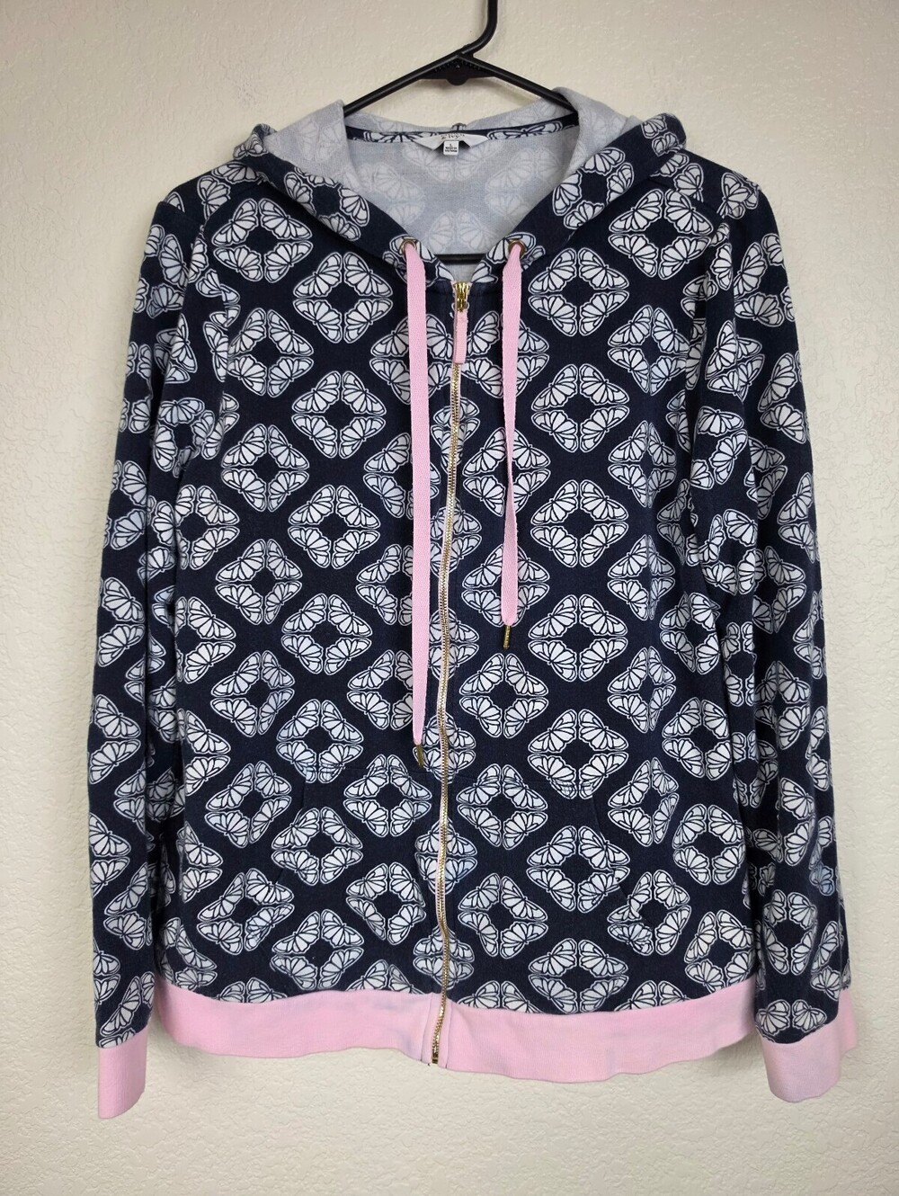 Crown & Ivy Women's Large Zip-Up Hoodie with Patterned Design